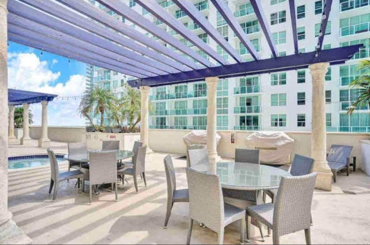 Amazing Condo With Free Parking In Brickell Miami Exteriör bild