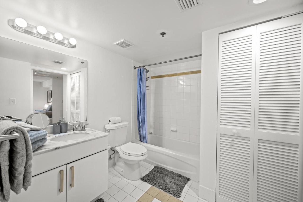 Amazing Condo With Free Parking In Brickell Miami Exteriör bild