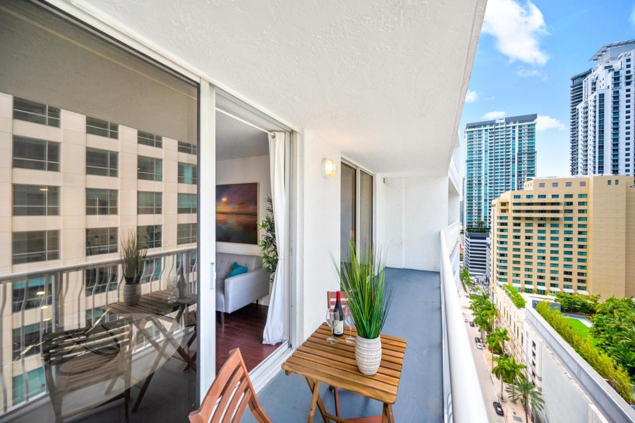 Amazing Condo With Free Parking In Brickell Miami Exteriör bild